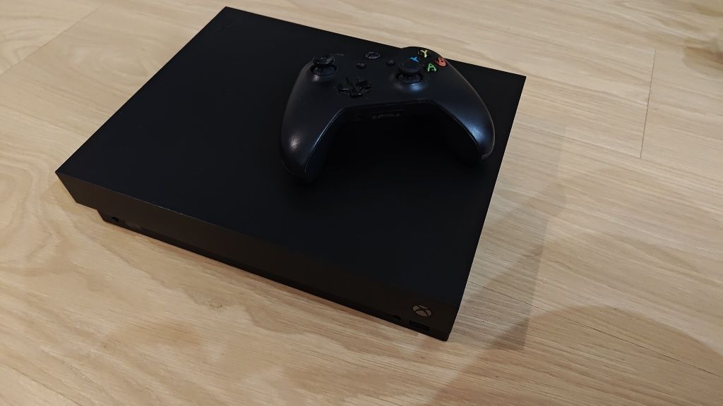Konsola Xbox one X 1tb 4k gwarancja