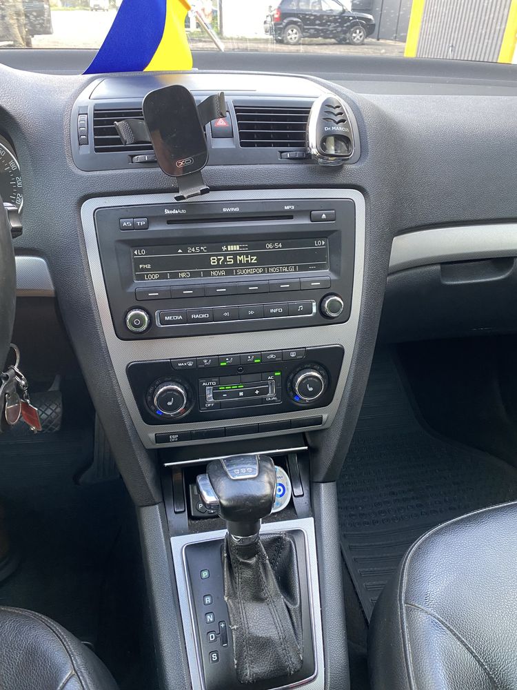 Skoda Octavia 1.9 tdi 2009 автомат