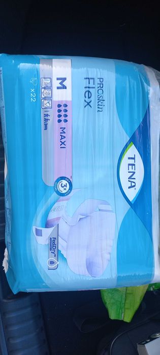 Pieluchomajtki Tena Flex Maxi M 22