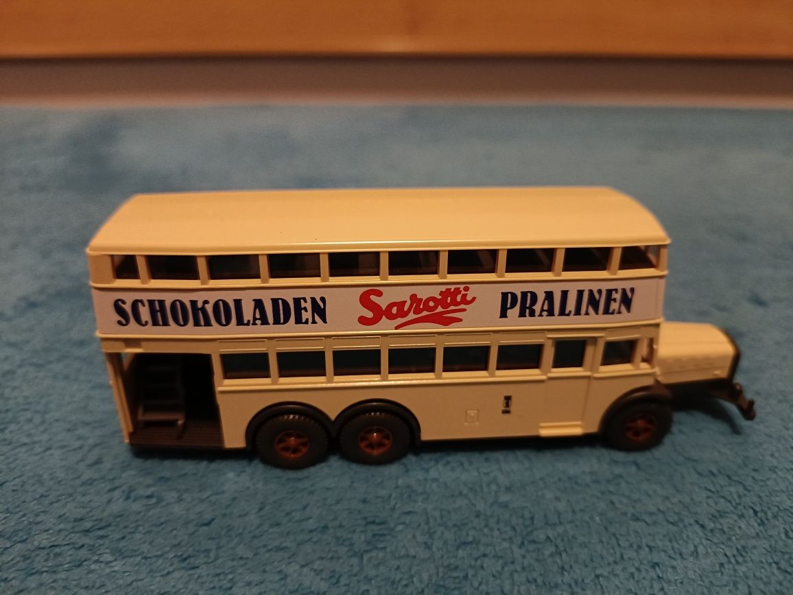 Autobus piętrowy Wiking 1:87