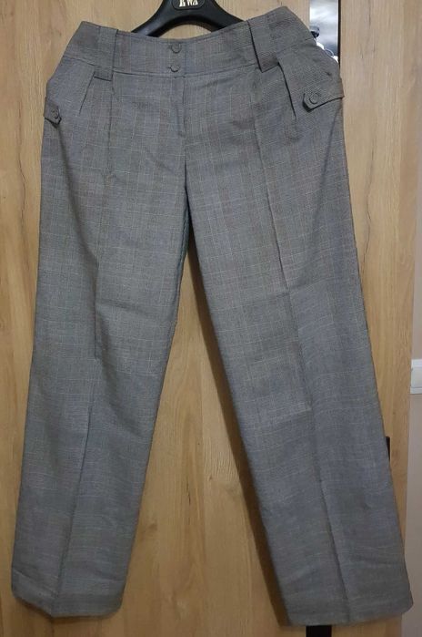 Dan Hen Spodnie Damskie wizytowe garniturowe r.40