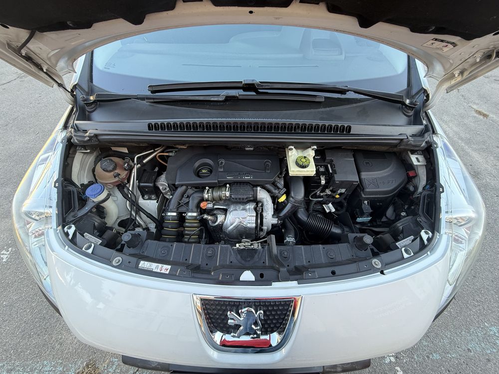 Авто Пежо Peugeot 3008