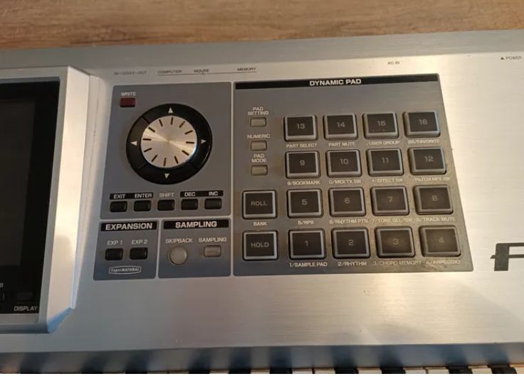 Roland fantom g7