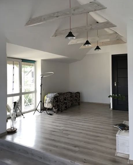 Продаж двоповерхового будинку