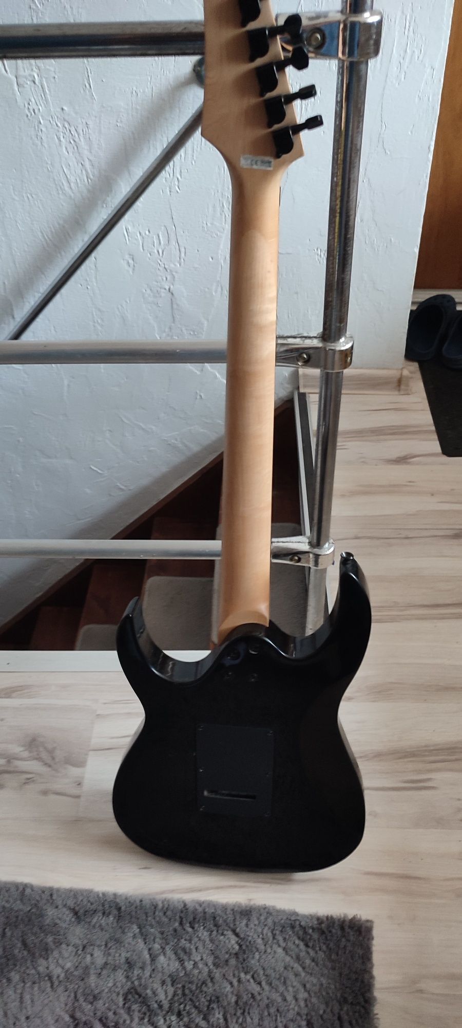 Sprzedam zamienię gitarę elektryczną