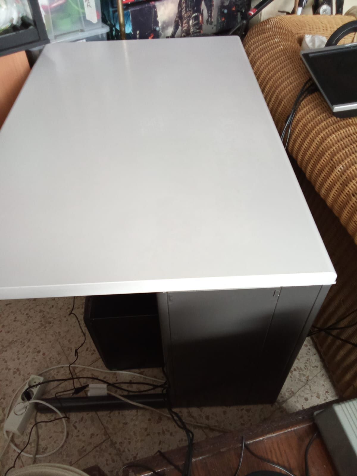 Mesa de escritório troca