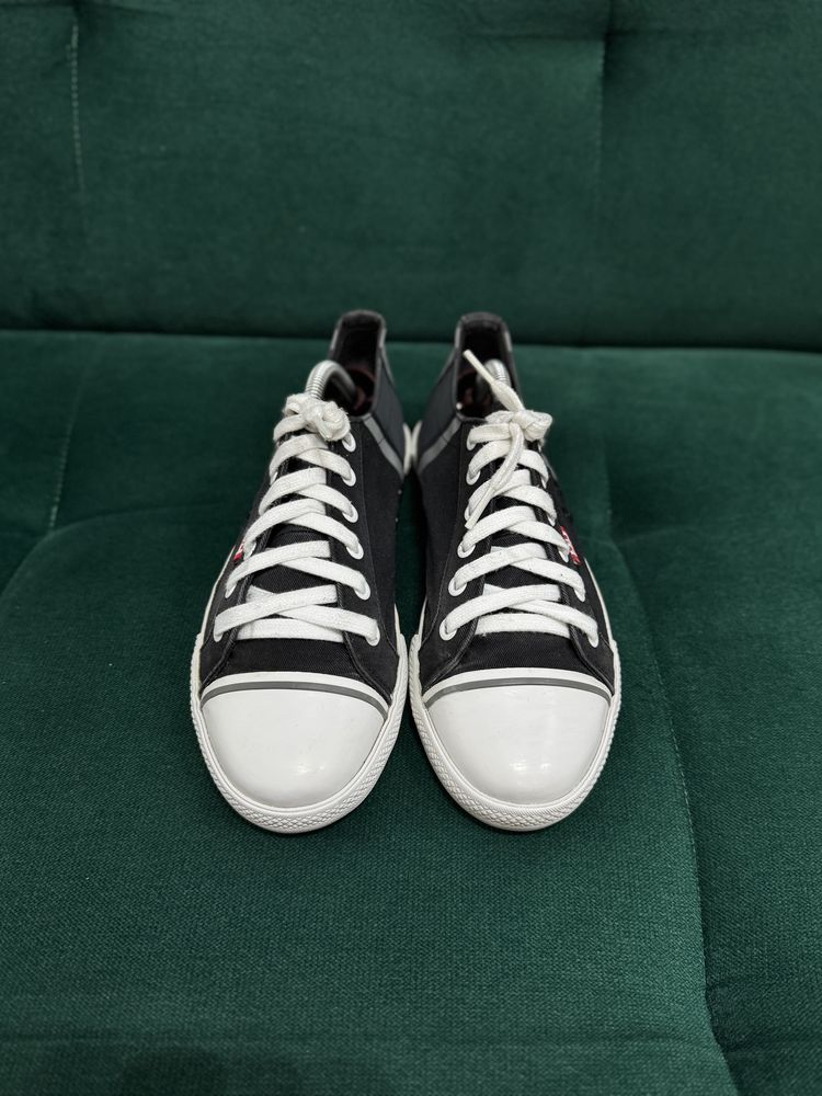 buty damskie firmy Helly Hansen