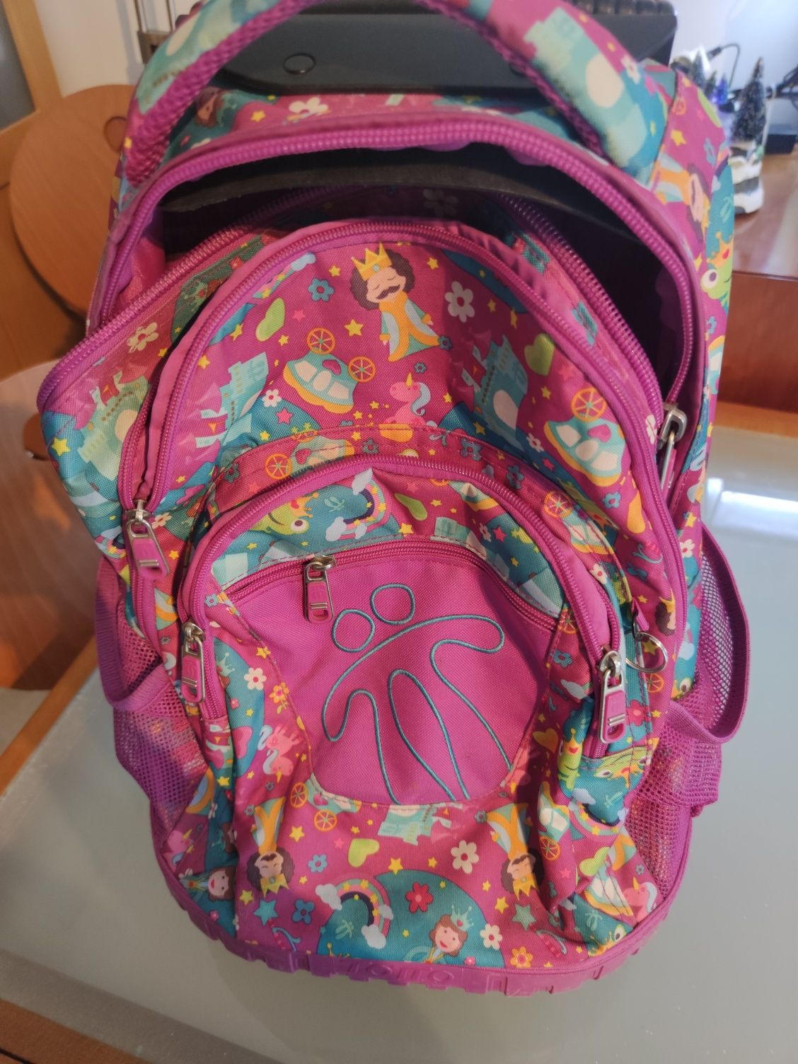 Mochila trolei de menina