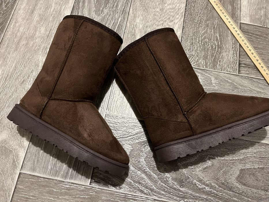 Женские угги.Угги шоколадного цвета.