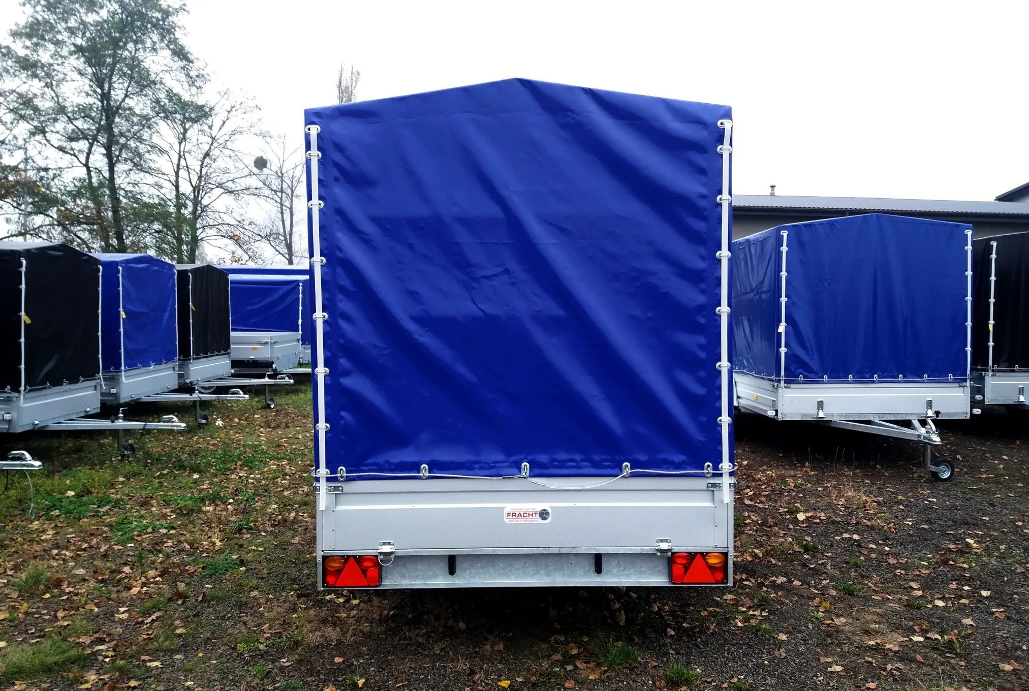 FRACHT VICTORIA dwuosiowa, 4 x RESOR,  przyczepa, przyczepka, na resorach dwie osie, tandem na kat. „B”, RATY