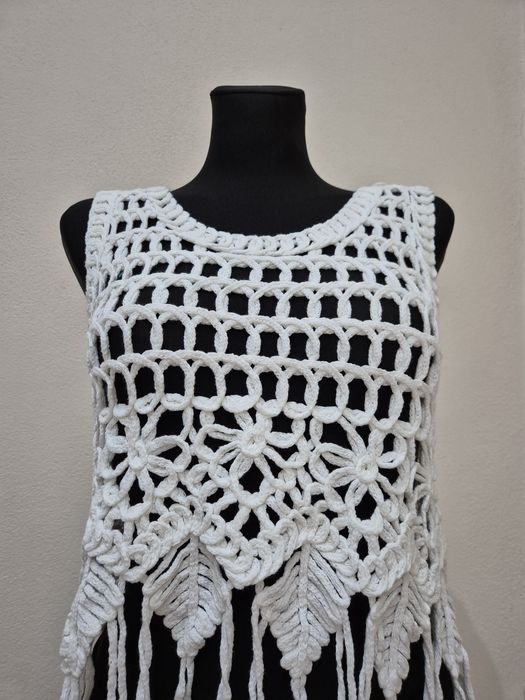 Bluzka boho ażurowa top narzutka biała frędzle uni