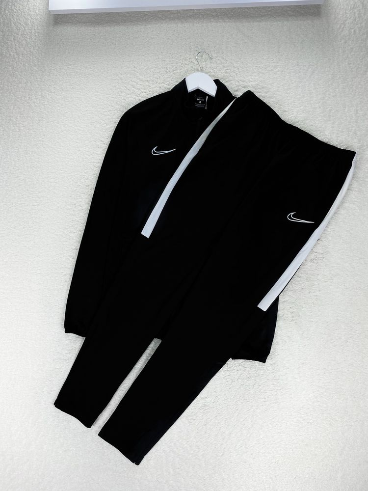 Мужской спортивный костюм Nike dri-fit nsw swoosh чоловічий