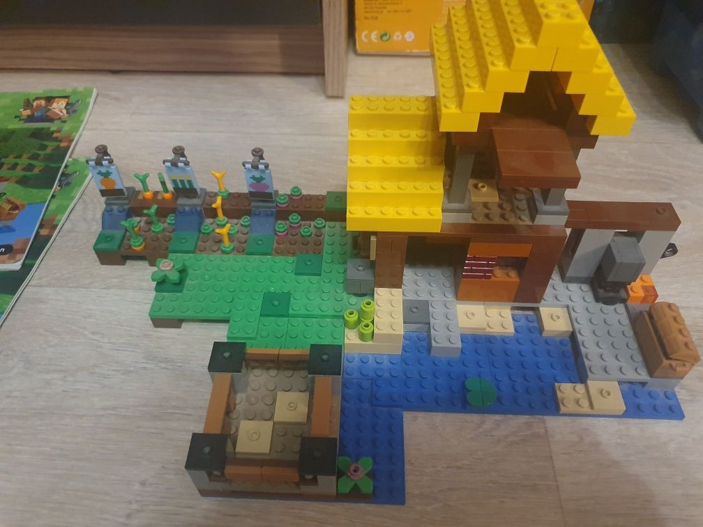 Lego minecraft 21144