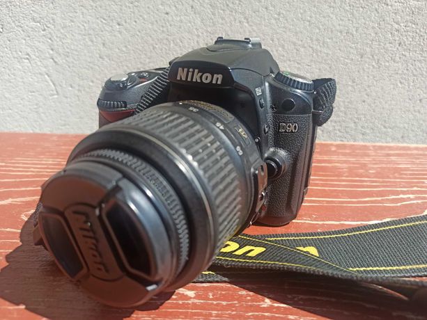 Nikon D90 kit 18-55