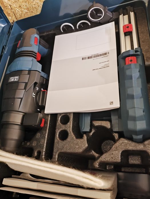 Młotowiertarka Bosch GBH 18V 22 z odkurzaczem