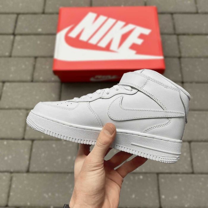 Nike Air Force 1 Mid Triple White женские зимние кроссовки с мехом