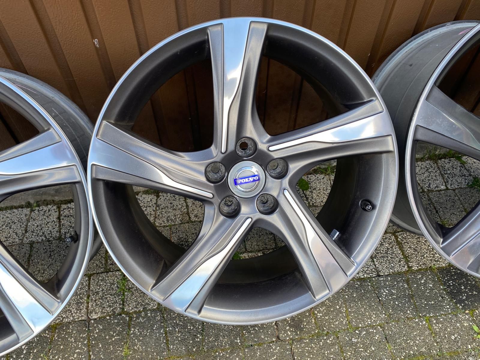 18" Volvo R-design 5x108  8j et55  V40 V60 XC60 V70  Model Ixion