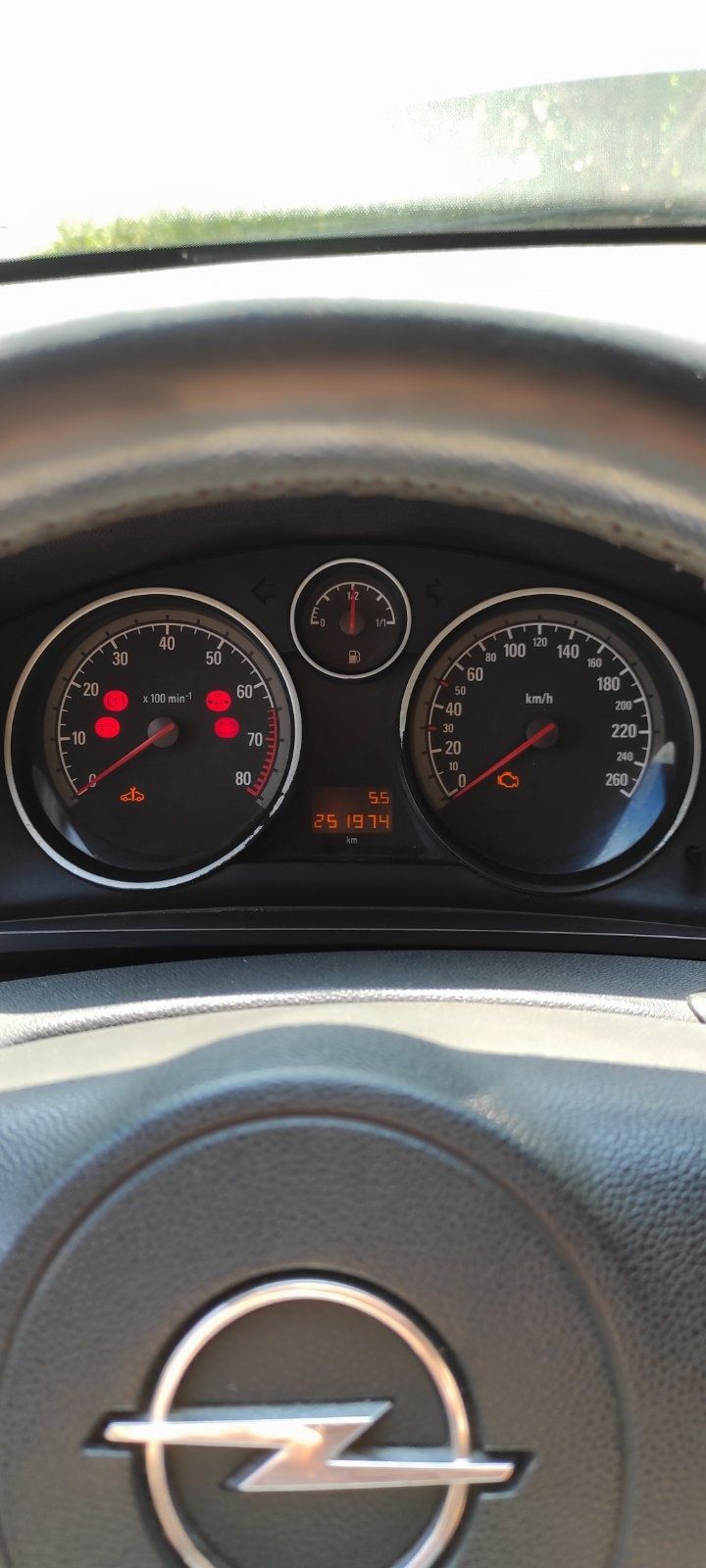 Опель Зафира В Turbo.