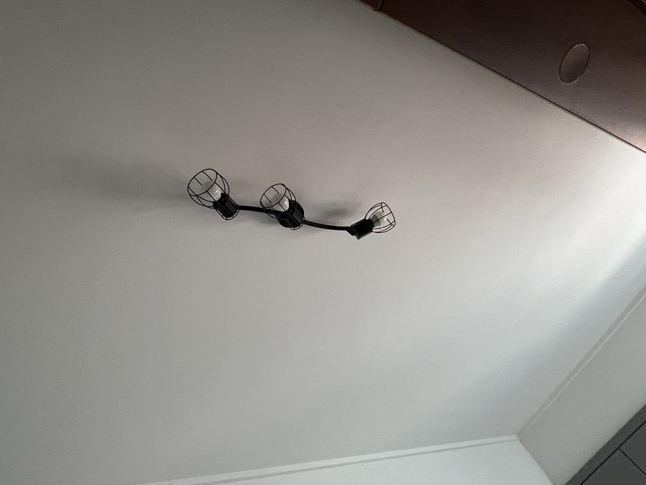 Candeeiro de teto com 3 lâmpadas