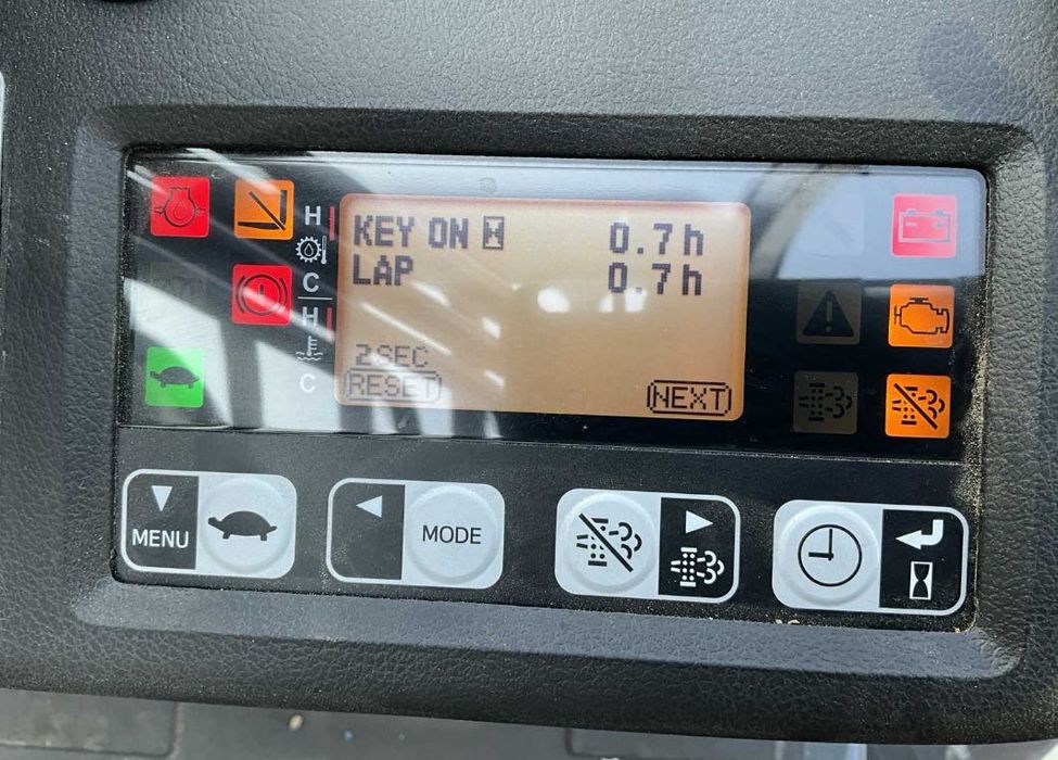 Вилочный погрузчик Toyota 8FDF25