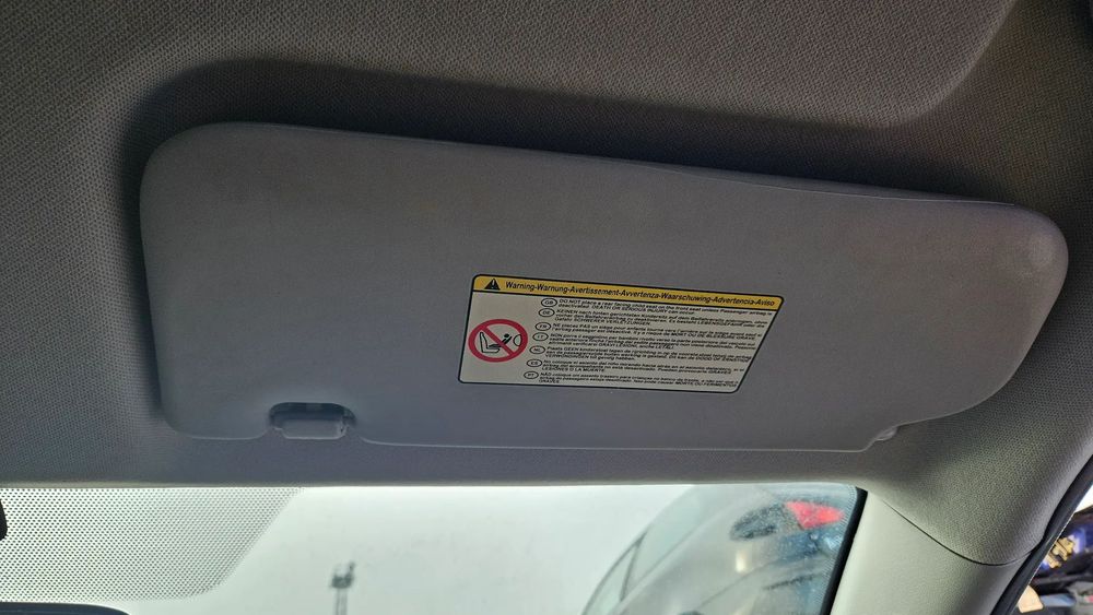 Daszek osłona przeciwsłoneczna lewa prawa Hyundai i20 I 2011r Europa