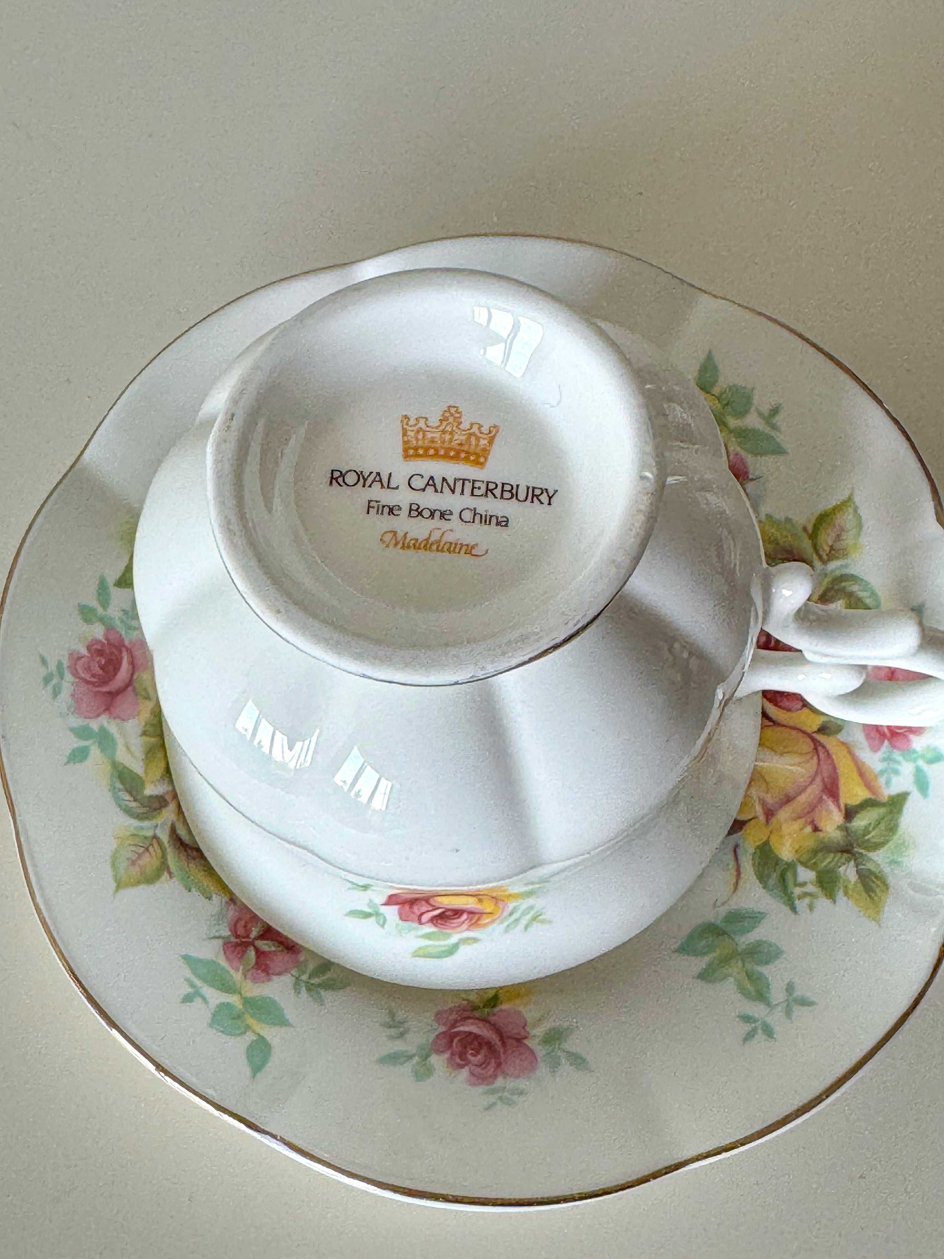 Filiżanka z talerzykiem Royal Canterbury Fine Bone China Madelaine