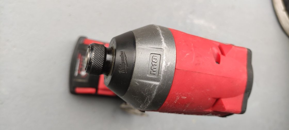 Milwaukee M18 FID2. Zestaw