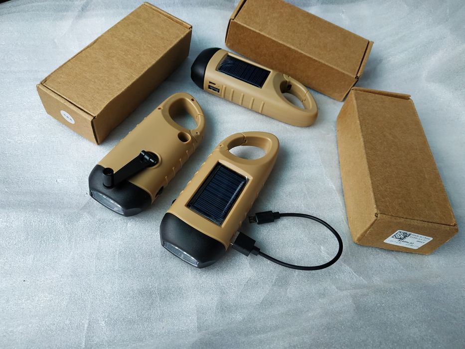 Ліхтар з динамо машиною фонарик туристичний з usb розємом