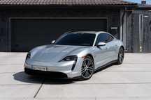 Porsche Taycan 2023