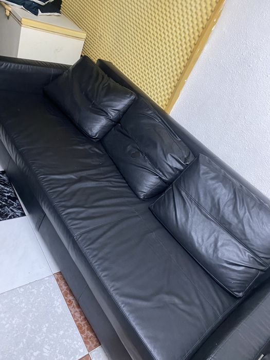 Sofá-cama em bom estado — ótimo preço!