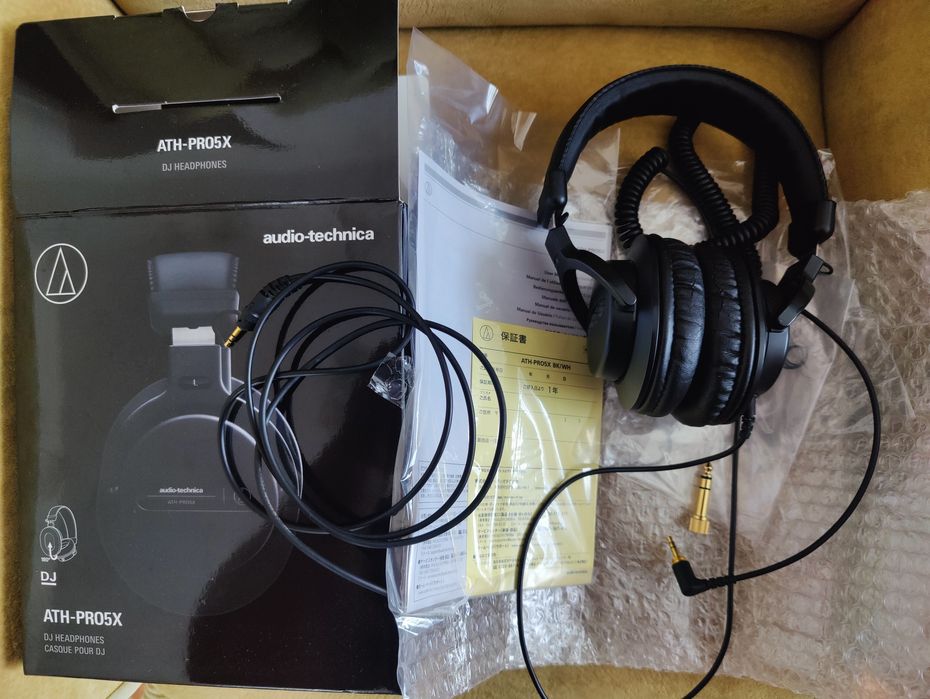 Продам наушники Audio-Technica ATH-PRO5X
