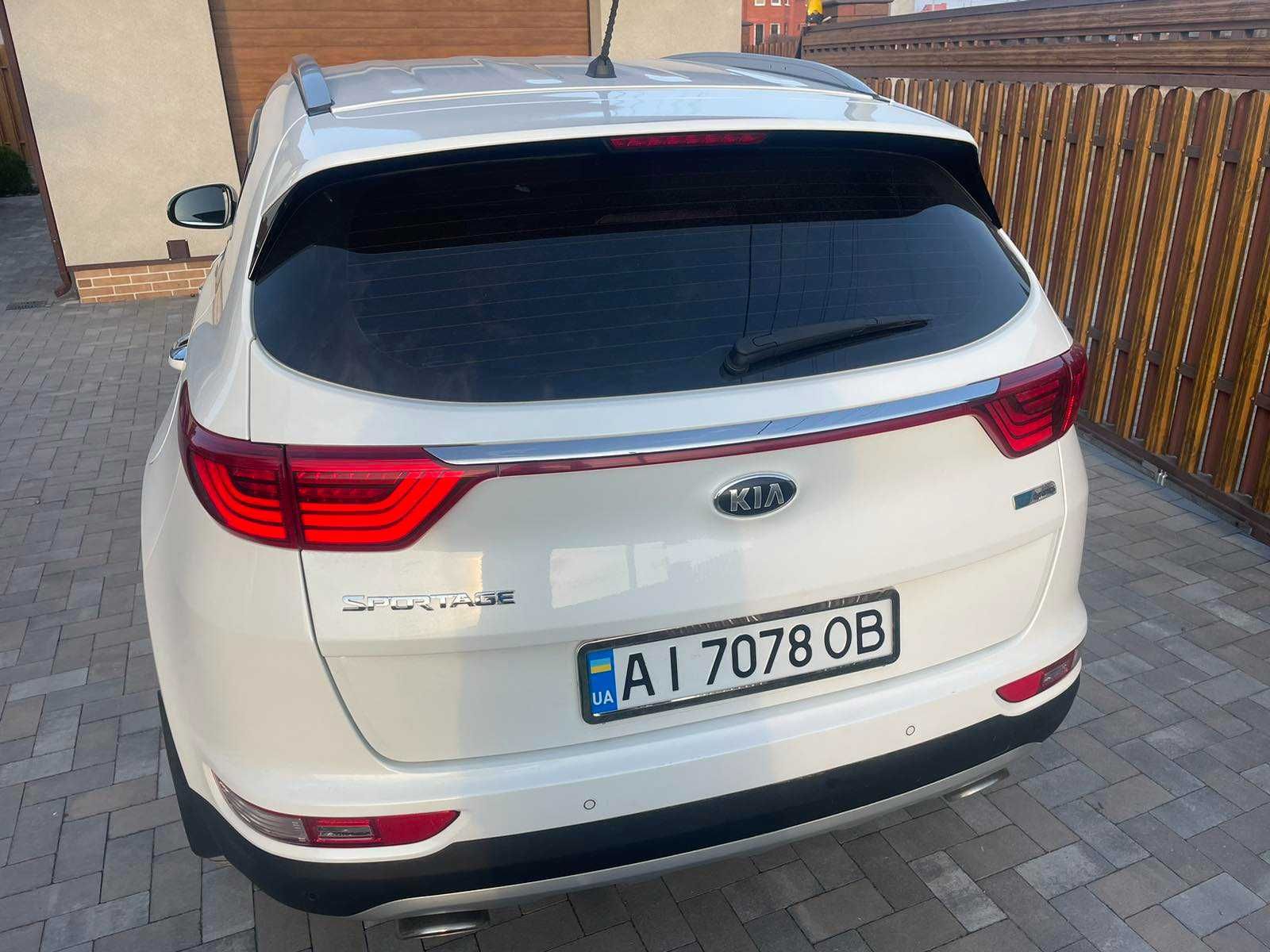 Авто Кіа Sportage 2.0