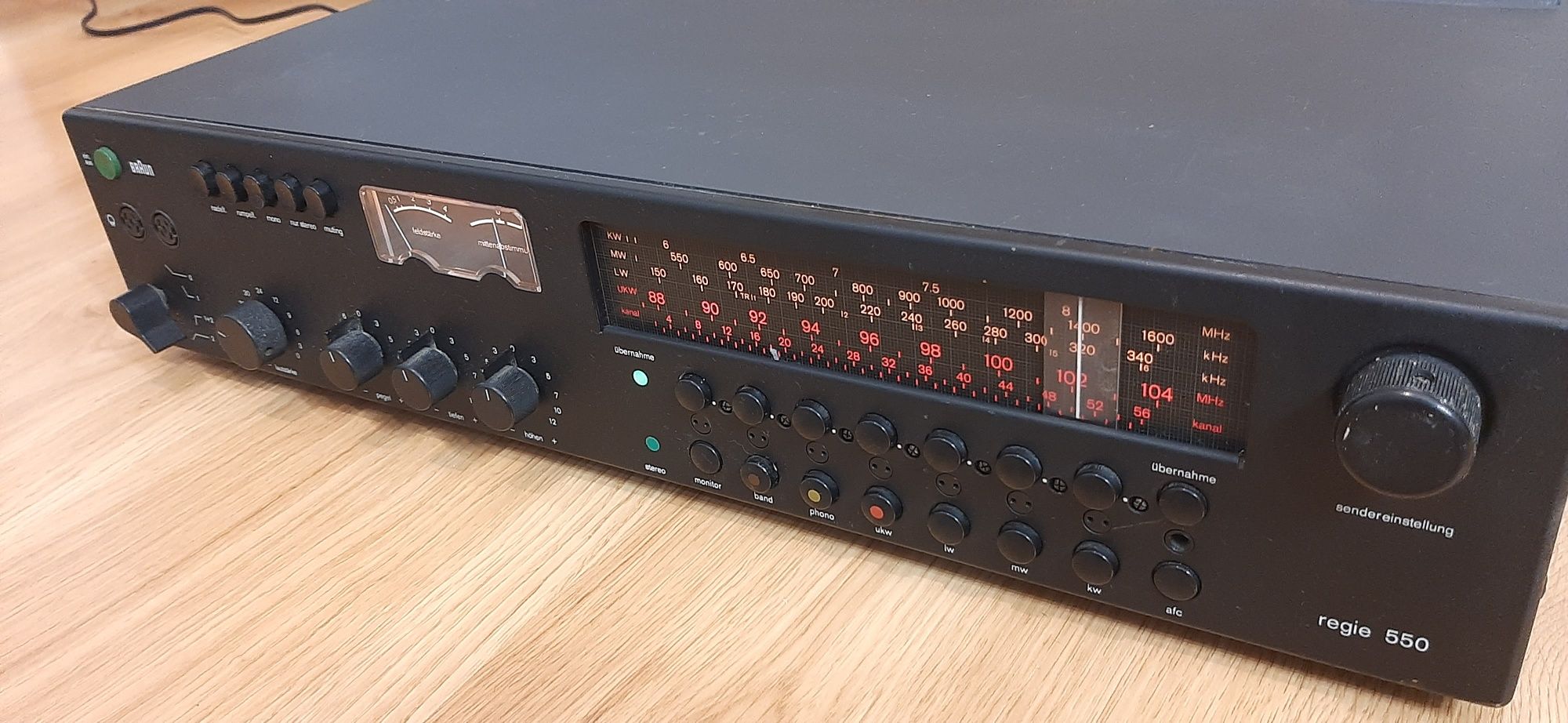 Braun Amplituner Stereo Regie 550