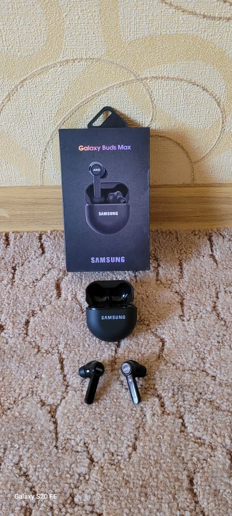 Беспроводные наушники Samsung Buds Max AKG