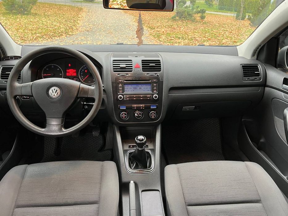 Продам Фольксваген гольф 5 1.9 тді