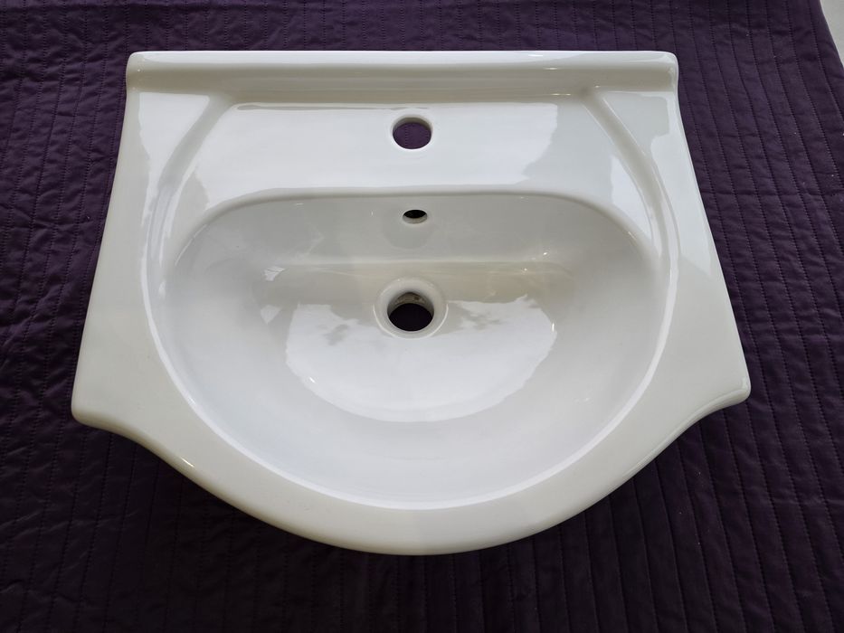 Umywalka łazienkowa 50 cm