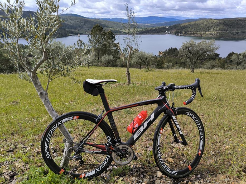 Bicicleta Estrada BH G6