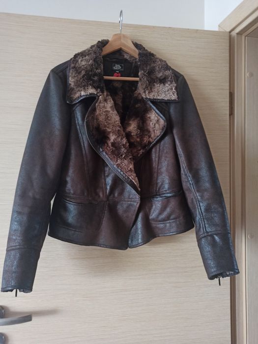 Kurtka brązowa Nohlik 40