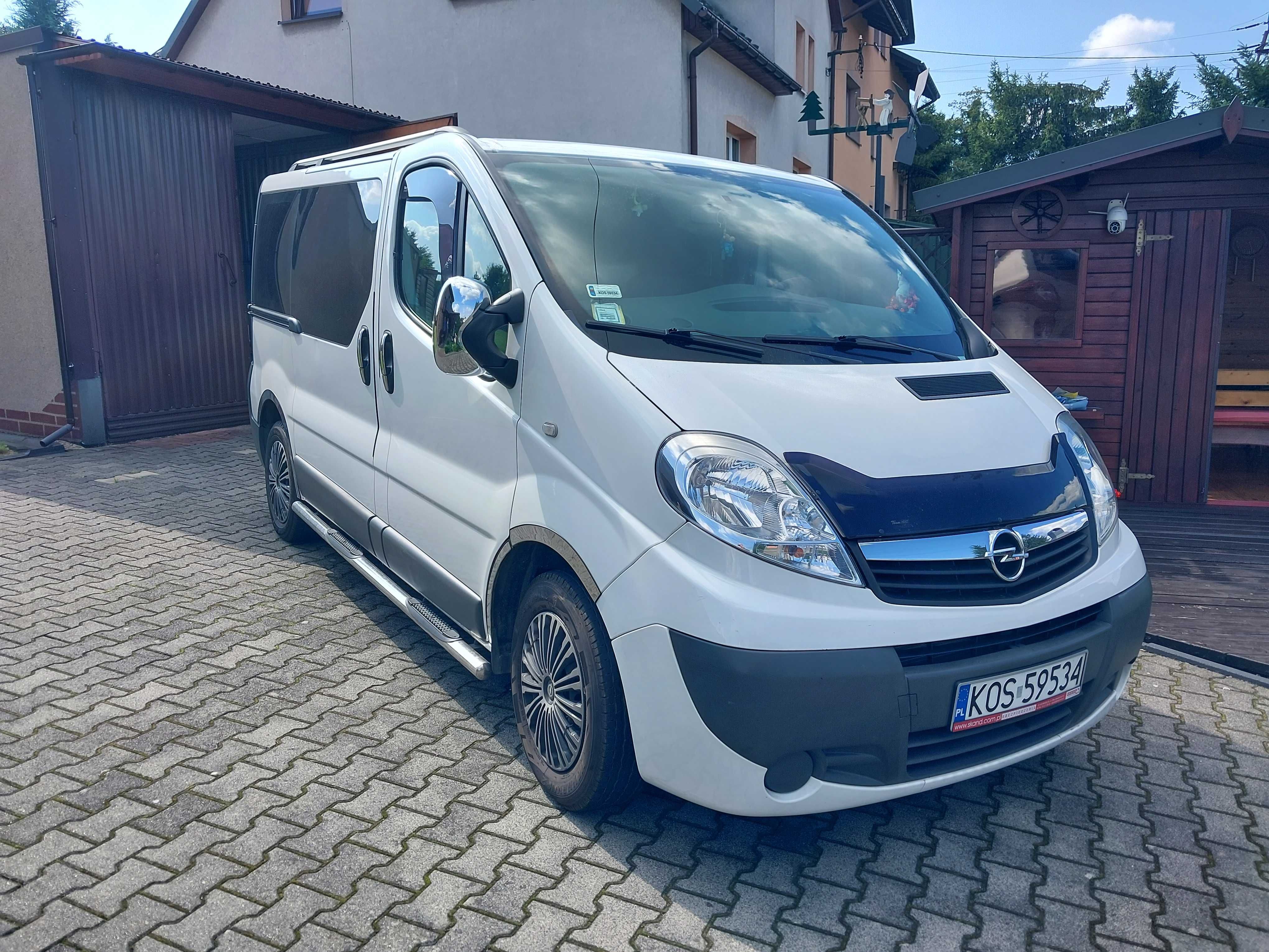 Opel Vivaro 2.0 stan bardzo dobry