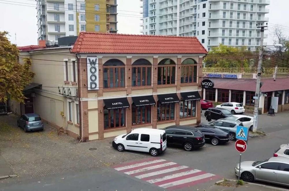 Продам фасадное здание. Б.Фонтан. ГосАкт на землю. Работают арендаторы