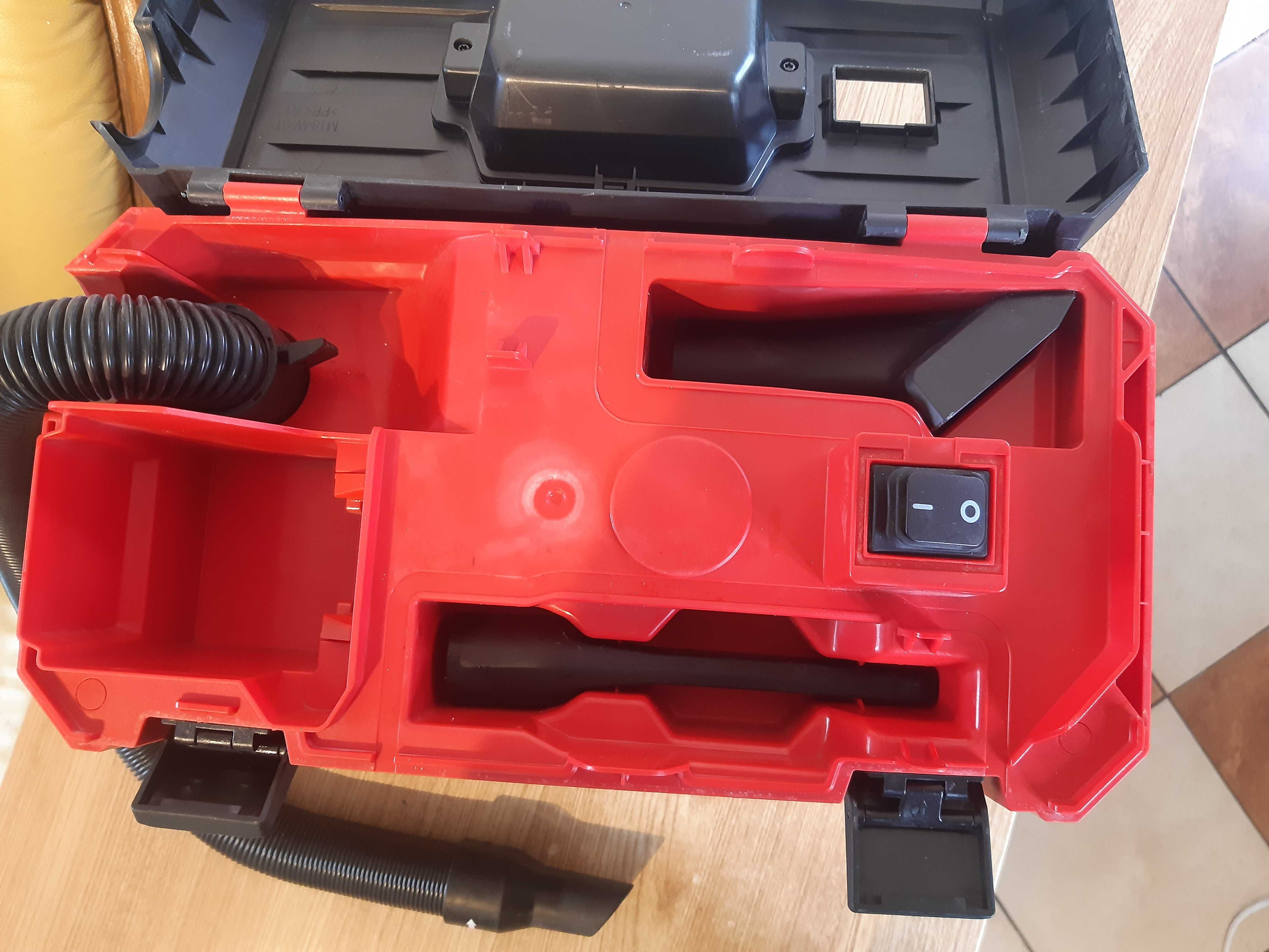 Odkurzacz przemysłowy Milwaukee M18 VC-2