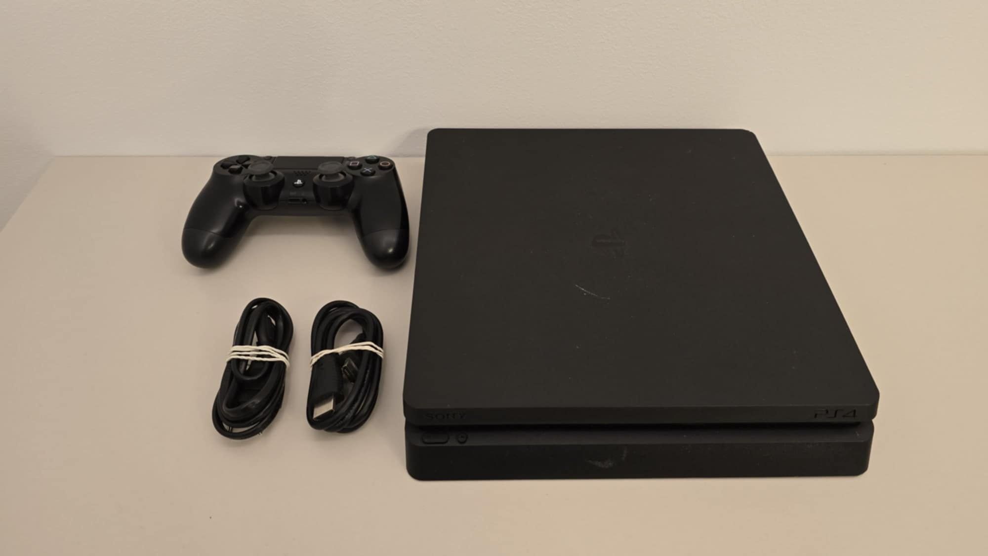 Konsola Sony PlayStation 4 Slim 1TB