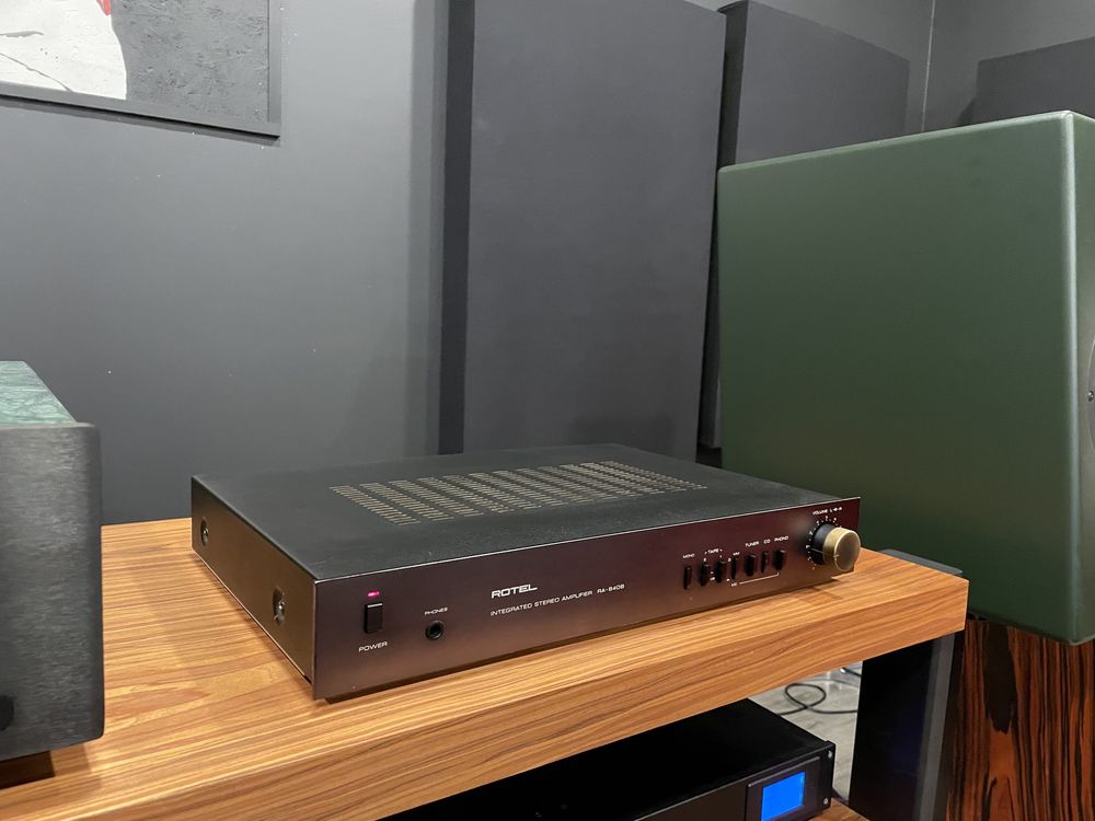 Rotel RA 840B - zintegrowany wzmacniacz stereo