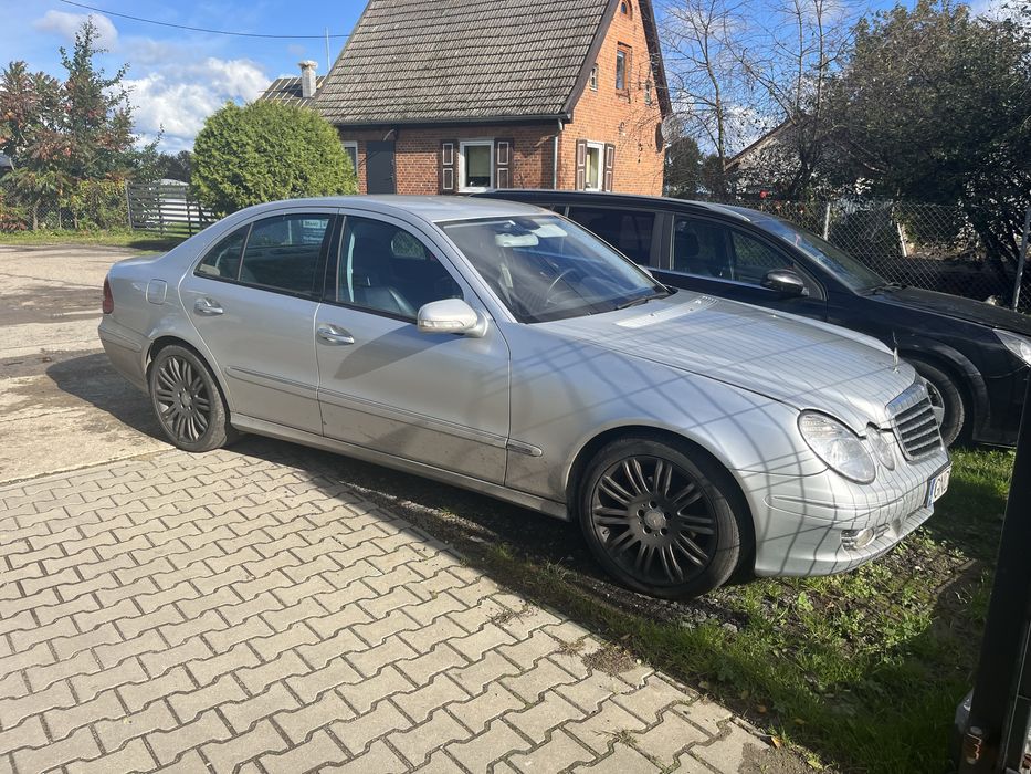 Mercedes W211 E320