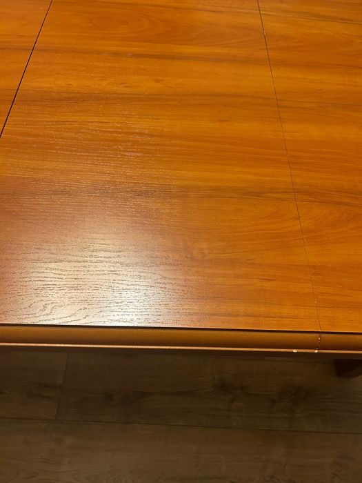 Stół rozciągany brązowy