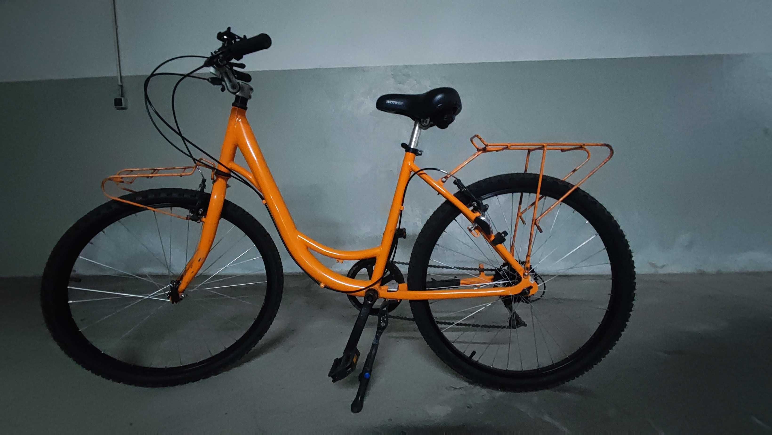 Vendo Bicicleta cor de laranja