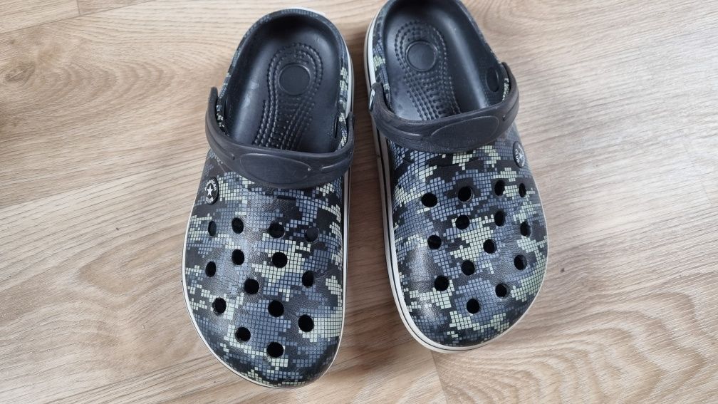 Buty chłopięce typu croksy 36