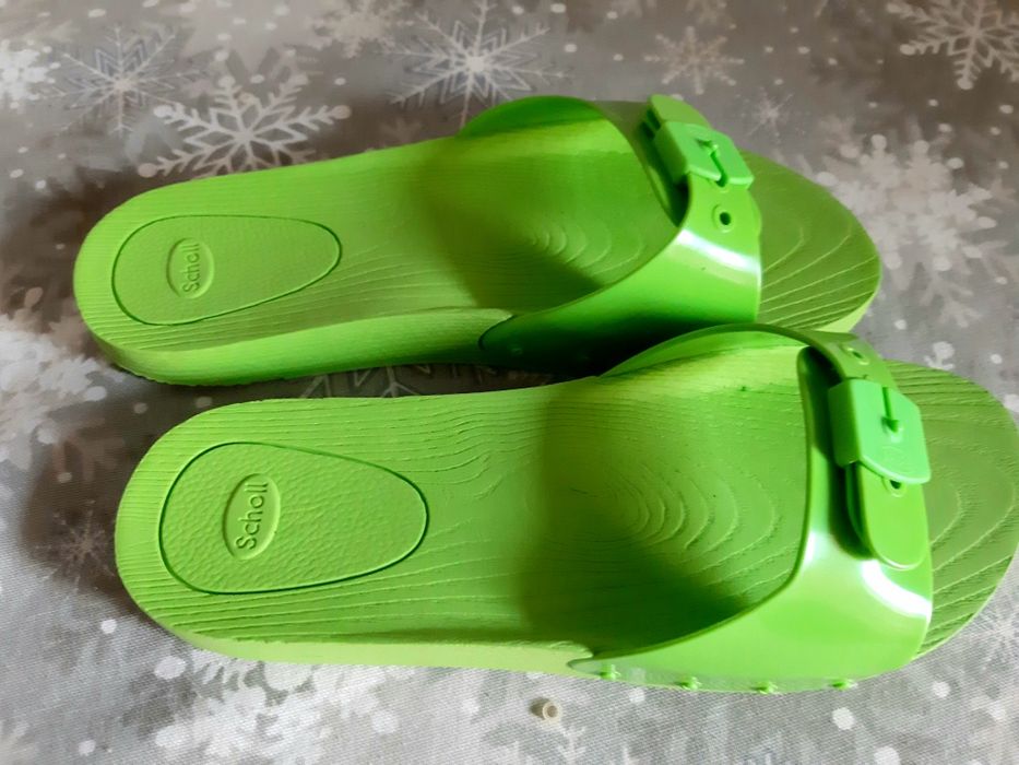 Шльопки жіночі літні