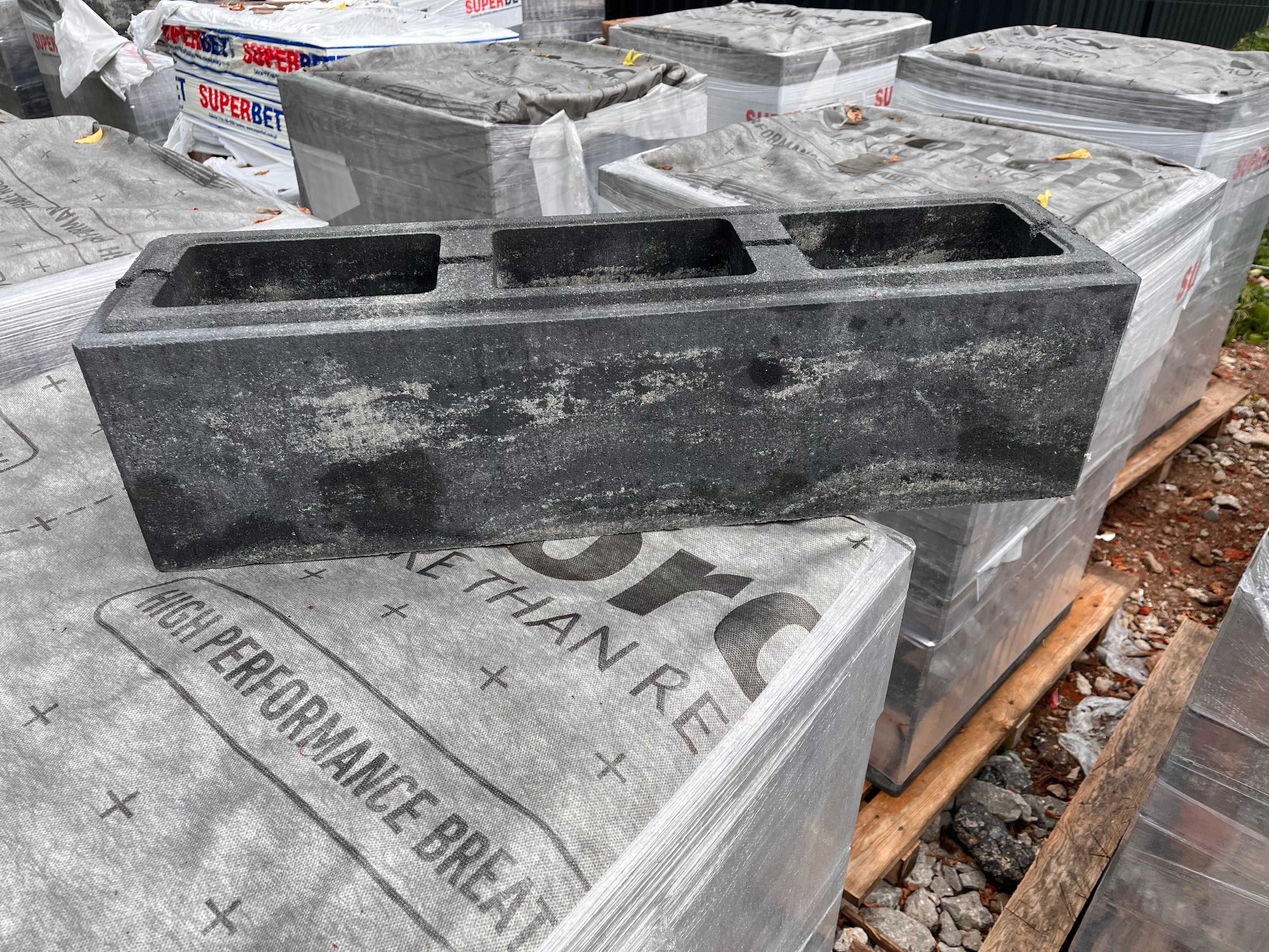 pustaki betonowe ogrodzenie betonowe bloczki betonowe montaż
