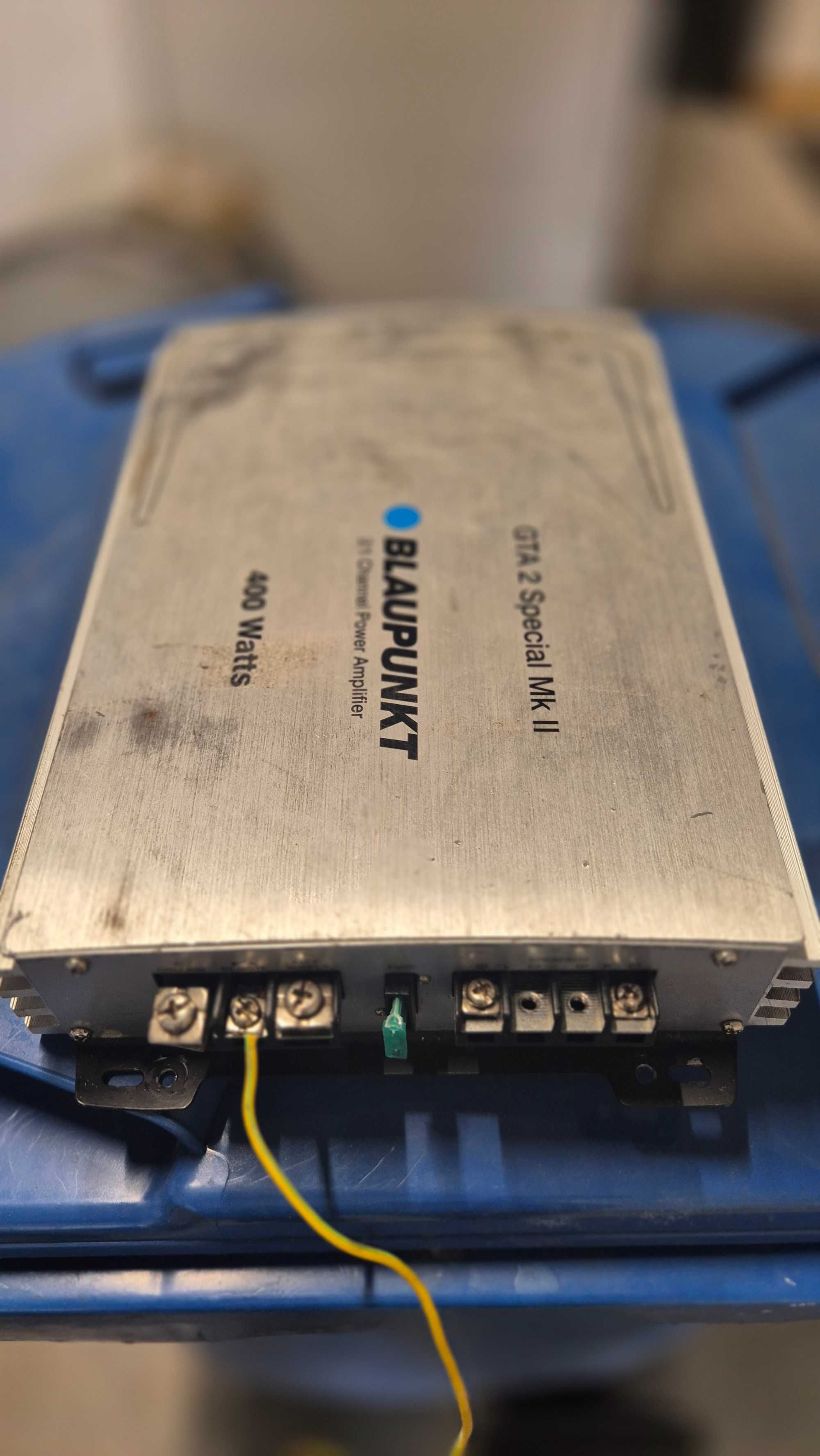 Subwoofer Blaupunkt+ wzmacniacz Blaupunkt+kondensator car